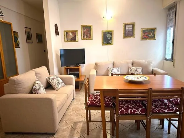 Rivierarent Elisa 100 Metri Dal Mare * Finale Ligure